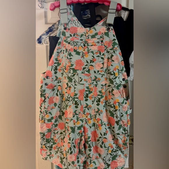Duluth Trading Co Floral Heirloom overall in Pink and Green, sz XXL - Picture 6 of 10